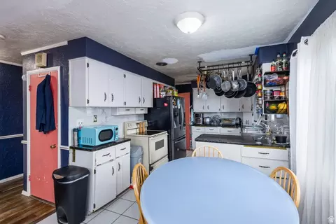 Kitchen - 757 Birch St, Clearfield, UT 84015 photo 2 of 5