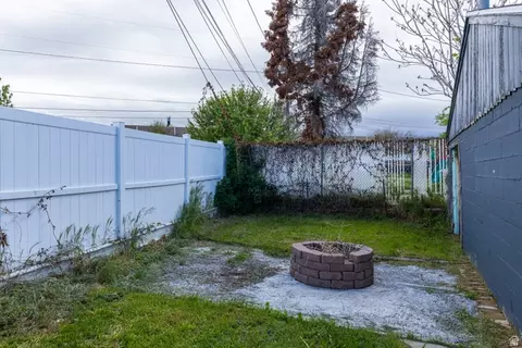 Exterior - 757 Birch St, Clearfield, UT 84015 photo 3 of 6