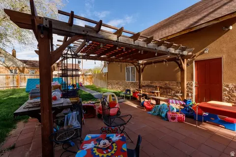Exterior - 195 E 400 N, Richfield, UT 84701 photo 16 of 25