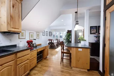 Kitchen - 195 E 400 N, Richfield, UT 84701 photo 3 of 3