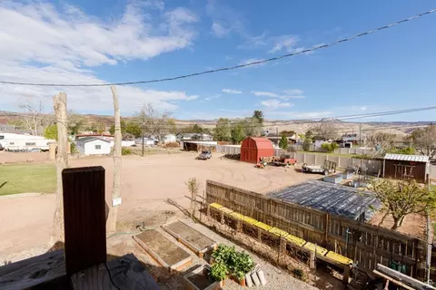 Exterior - 195 E 400 N, Richfield, UT 84701 photo 12 of 25