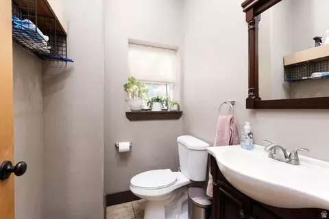 Bath - 195 E 400 N, Richfield, UT 84701 photo 1 of 2