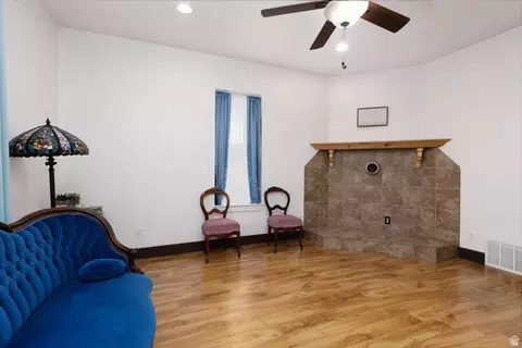 Living - 195 E 400 N, Richfield, UT 84701 photo 2 of 3
