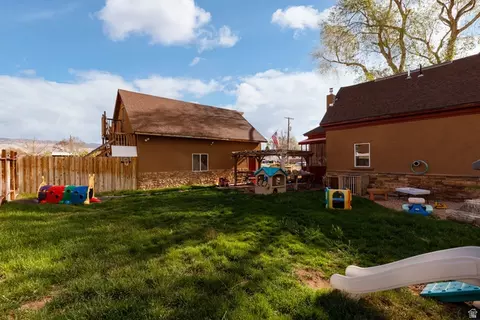 Exterior - 195 E 400 N, Richfield, UT 84701 photo 19 of 25