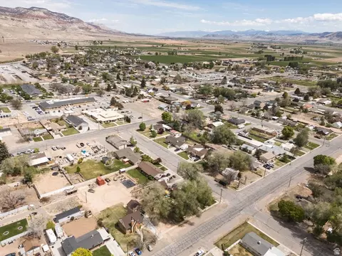 View/Area - 195 E 400 N, Richfield, UT 84701 photo 6 of 9