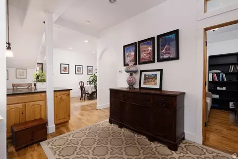 Entry Way - 195 E 400 N, Richfield, UT 84701 photo 2 of 4