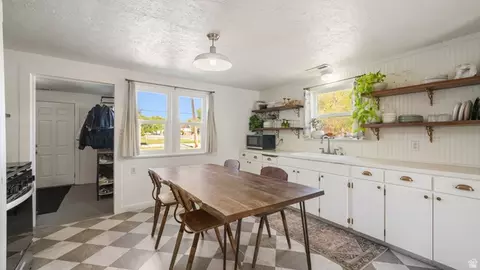 Kitchen - 404 S 200 E, American Fork, UT 84003 photo 1 of 3