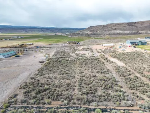 1400 E Highline Rd #1, Loa, UT 84747 photo 8