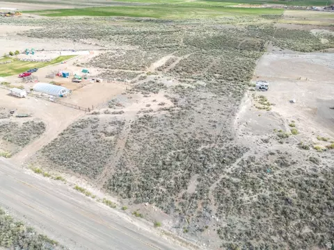 1400 E Highline Rd #1, Loa, UT 84747 photo 6