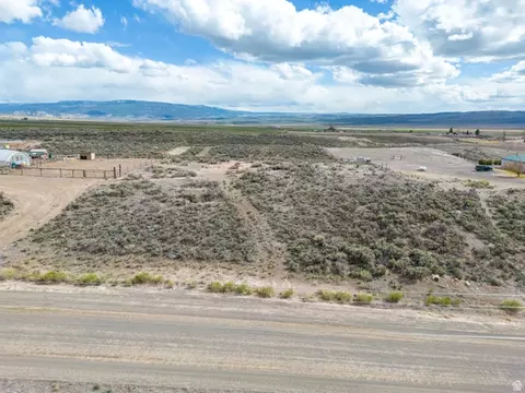 1400 E Highline Rd #1, Loa, UT 84747 photo 17