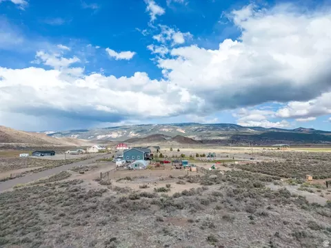 1400 E Highline Rd #1, Loa, UT 84747 photo 11