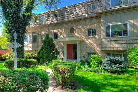 2220 E Murray Holladay Rd #330, Salt Lake City, UT 84117