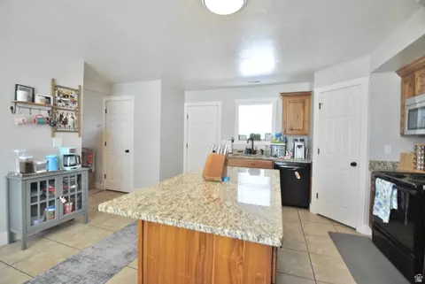 Kitchen - 2170 S 1450 W, Wellsville, UT 84339 photo 3 of 3