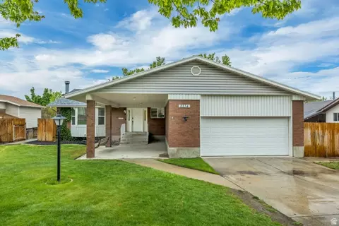 8234 S Grambling Way, Sandy, UT 84094