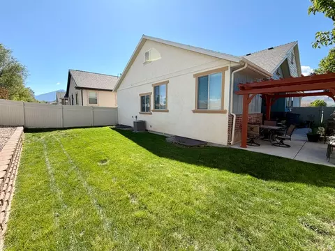 Exterior - 1148 W 1150 S #12, Payson, UT 84651 photo 5 of 8