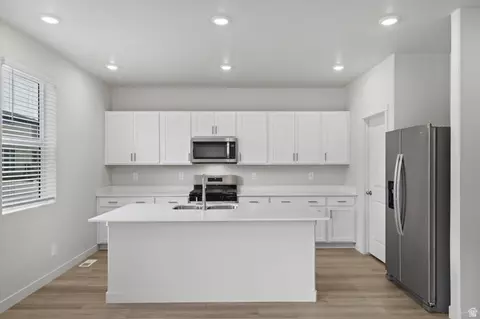 Kitchen - 3452 N Hannah St #1607, Eagle Mountain, UT 84005 photo 1 of 4