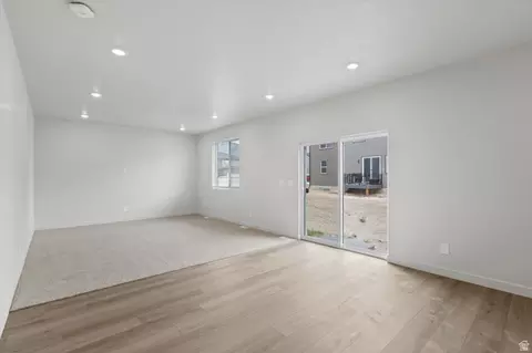Living - 3452 N Hannah St #1607, Eagle Mountain, UT 84005 photo 4 of 6