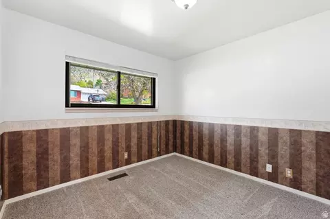 Bedroom - 2470 Peach St, Perry, UT 84302 photo 3 of 4