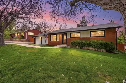 2470 Peach St, Perry, UT 84302