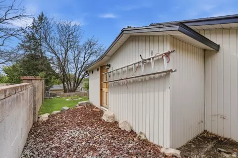 Exterior - 2470 Peach St, Perry, UT 84302 photo 4 of 13