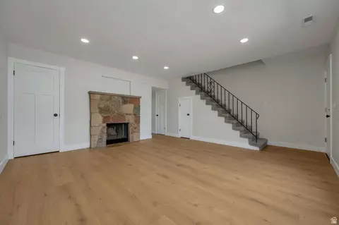 Living - 5996 S Sultan Cir, Murray, UT 84107 photo 1 of 2