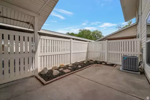 Exterior - 5996 S Sultan Cir, Murray, UT 84107 photo 2 of 4