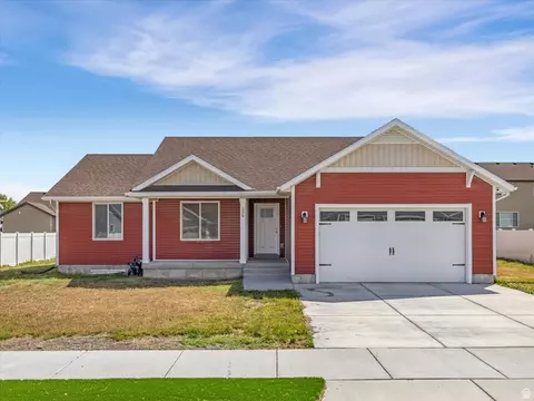 239 S Tawny Dr, Grantsville, UT 84029