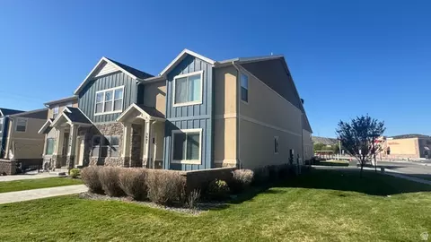 3607 E Sapphire Ln S, Eagle Mountain, UT 84005