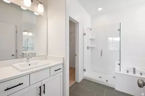 Bath - 254 E Water Mill Way #227, Sandy, UT 84070 photo 2 of 4
