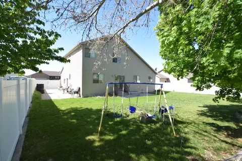 Exterior - 107 E 2100 S, Clearfield, UT 84015 photo 3 of 5