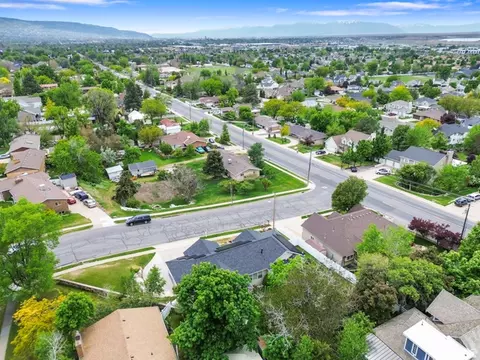 View/Area - 43 E Peachtree Dr N, Centerville, UT 84014 photo 6 of 7