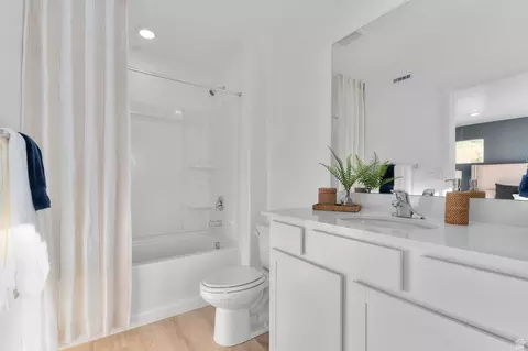 Bath - 1893 E Corriente Dr #1175, Salem, UT 84653 photo 3 of 3