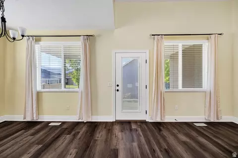 Entry Way - 122 E 690 S, Smithfield, UT 84335 photo 2 of 2