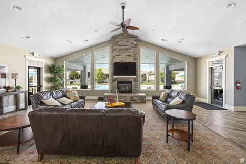 Living - 122 E 690 S, Smithfield, UT 84335 photo 3 of 3