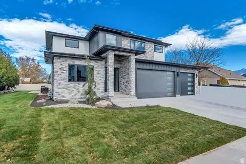 3168 W Chalk Crk, South Jordan, UT 84095