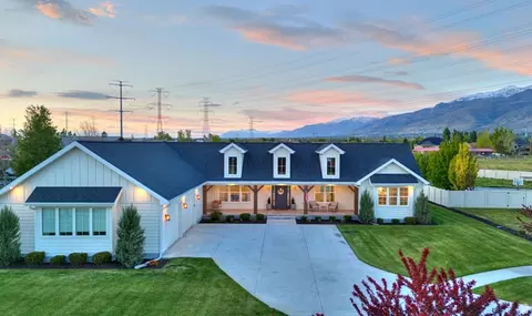 1952 Comanche Cir, Farmington, UT 84025