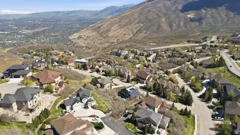 View/Area - 14902 S Saddle Leaf Ct E, Draper, UT 84020 photo 5 of 7