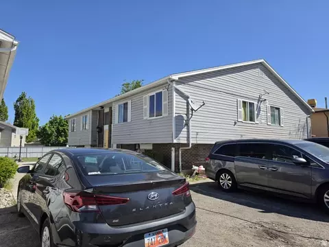 542 W Tiffany Town Dr S, Midvale, UT 84047