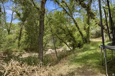Exterior - 4265 S Tammy Ln, Daniel, UT 84032 photo 5 of 9