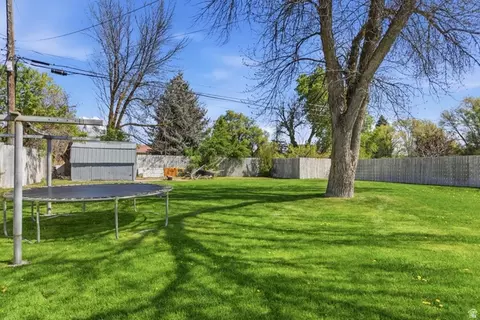 Exterior - 129 E 1st S S S, Preston, ID 83263 photo 6 of 6