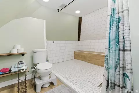 Bath - 129 E 1st S S S, Preston, ID 83263 photo 3 of 4
