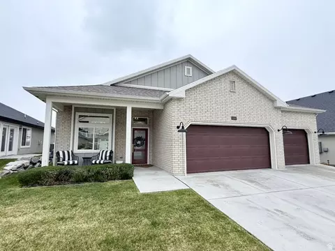 1449 N Cobblewood Ct E, Kaysville, UT 84037
