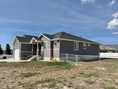 Exterior - 365 N 100 E, Ferron, UT 84523 photo 2 of 16