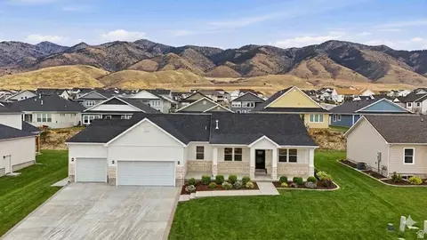 120 N 900 E, Hyde Park, UT 84318