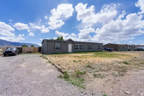493 W 300 N, Monroe, UT 84754