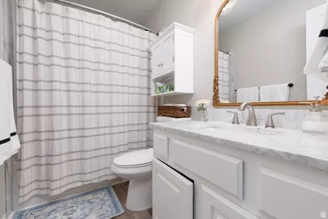 Bath - 260 W 400 N #1, Orem, UT 84057 photo 1 of 2
