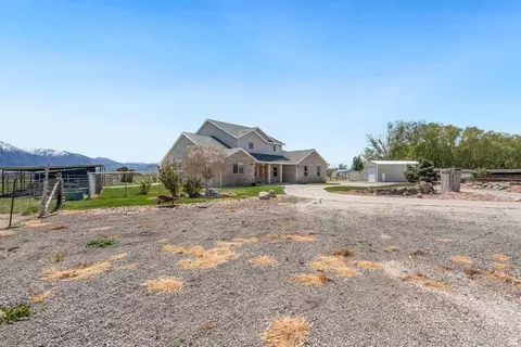 Exterior - 3847 W 6800 St S, Benjamin, UT 84660 photo 7 of 7