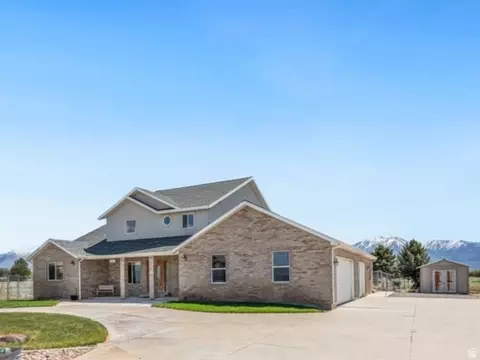 Exterior - 3847 W 6800 St S, Benjamin, UT 84660 photo 1 of 7