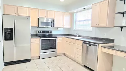 Kitchen - 8732 S 620 E, Sandy, UT 84070 photo 1 of 2