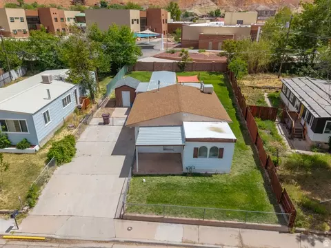 View/Area - 476 N Cliffview Dr, Moab, UT 84532 photo 3 of 5